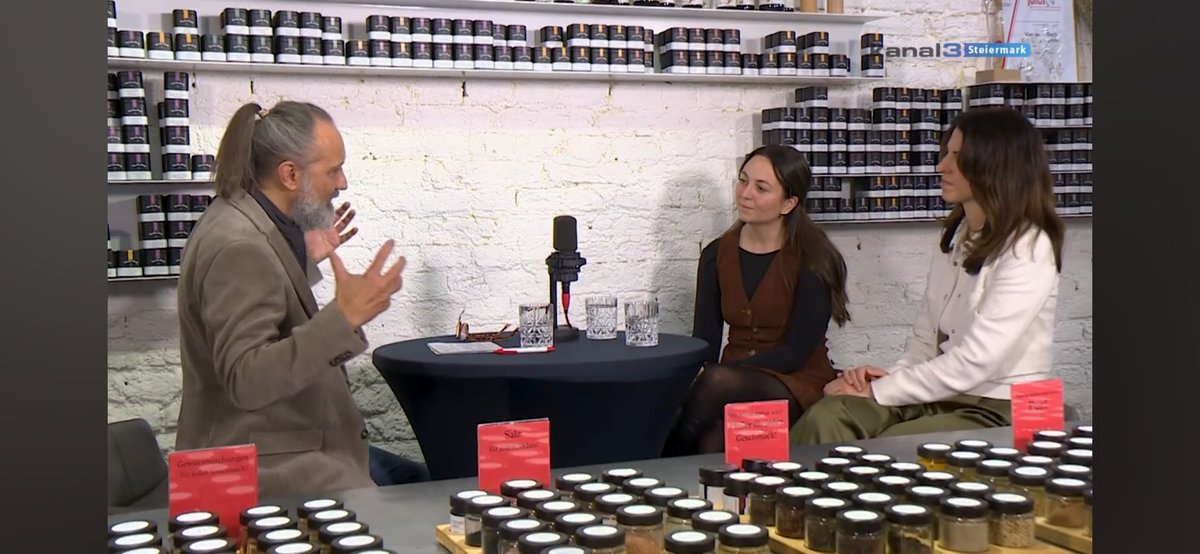 "Heiraten im Grazer Style" #Graz #VandenBerg #Advent #Hochzeit #WeddingPlanung #location #Musik #Torte #Schwiegermutter #Italien #SchloßVasoldsberg #Mobilität #StefanieLesky #VerenaKindermann #Kanal3TV #R9Austria #Stadtgespräch
youtu.be/C_I6AcRLAag?si…