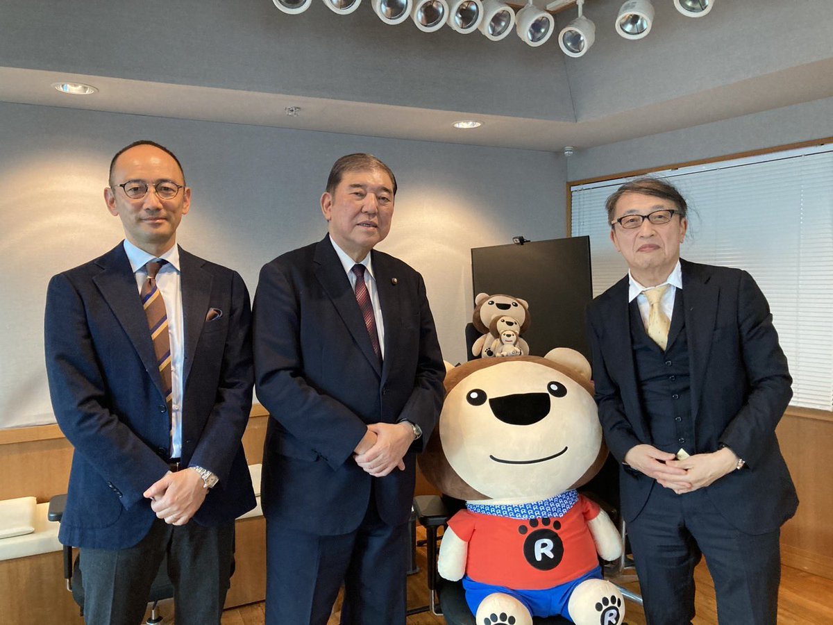 y_west's tweet image. 珍しく事前告知。
MBSラジオ「厳選！月イチジャーナル」12月1日（月）放送は、石破茂前総理大臣のロングインタビュー。
聞き手は私と、コメンテーターで時事通信解説委員の山田惠資さん。
存立危機事態答弁についてもしっかり答えていただきました。お聴きください！