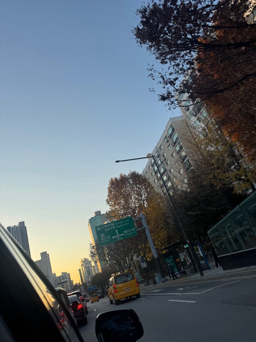 MJ_offcl's tweet photo. [💬]

날씨 넘 춥다ㅠㅠ 다들 따뜻하게 입고 다니기!!!❄️

#엠제이 #MJ https://t.co/6t9WOWu6Vo