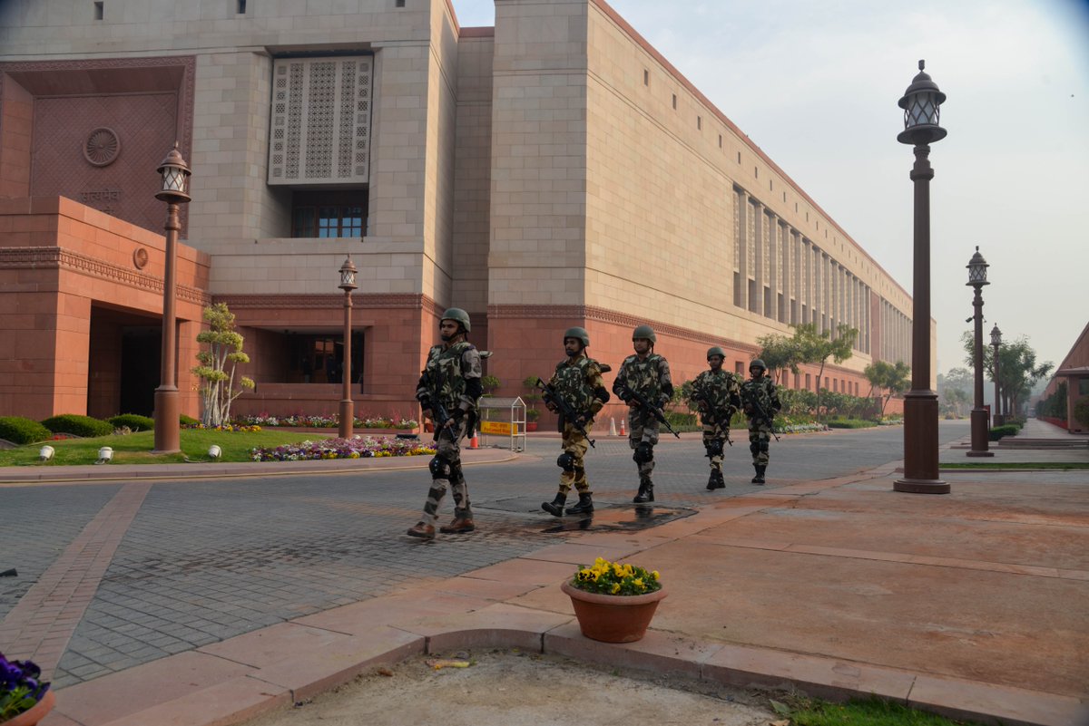 CISFHQrs's tweet image. CISF - A Stronger Shield for Parliament. Future-Ready. Mission-Focused.

#CISF has reinforced security at the Parliament House Complex (PHC) after a detailed review. The upgraded framework covers access control, perimeter &amp;amp; internal security, counter-terror preparedness, and…