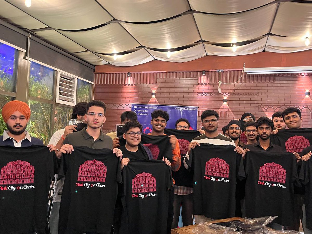 DOTmeetups's tweet image. India is growing fast. Another Road to Sub0 Builder Party meetup took place. This time in Jaipur. Thx @HackTourIND! 🇮🇳