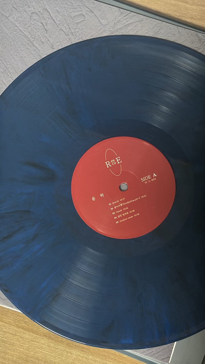 판도 이쁘고,, 자켓도 이쁘고,, 다 이쁜데,,
사이즈 맞는 겉비닐 찾습니다.. ㅋㅋㅋㅋㅋ