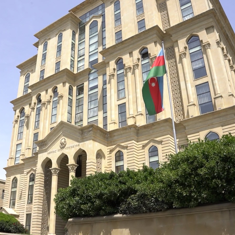 AzRes_MSK's tweet photo. MSK-nın nümayəndə heyəti Qırğız Respublikasında parlament seçkilərini müşahidə edəcək

Azərbaycan Respublikası Mərkəzi Seçki Komissiyasının (MSK) sədri Məzahir Pənahovun rəhbərlik etdiyi nümayəndə heyəti Qırğız Respublikasına səfər edib.

Xəbərə keçid: https://t.co/AGWupNd3L0 https://t.co/A1PB0anBqa