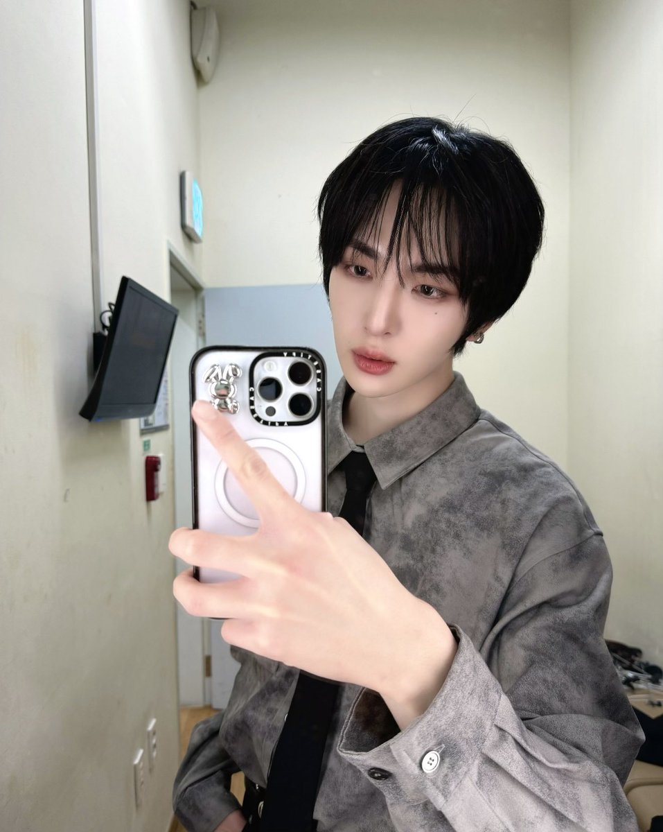 by_EPEX's tweet photo. 우리 보고 싶으면 쏘리질러!!

#EPEX #이펙스 #MU #뮤 https://t.co/r4kI9Bjyny