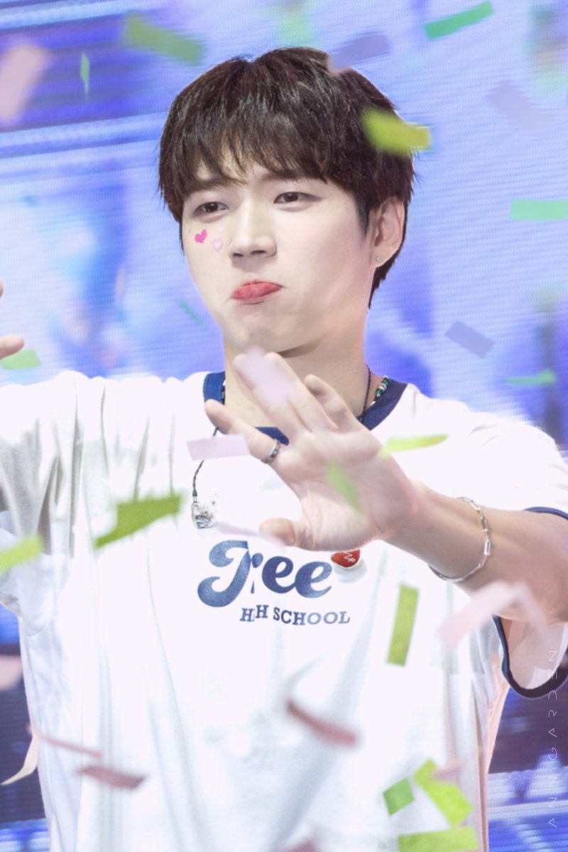anngarden_wh's tweet photo. 세로 ver.

251123 <식목일5 - HongKong>             
#인피니트 #INFINITE #남우현 #우현 #NAMWOOHYUN https://t.co/20PaJOAeA3