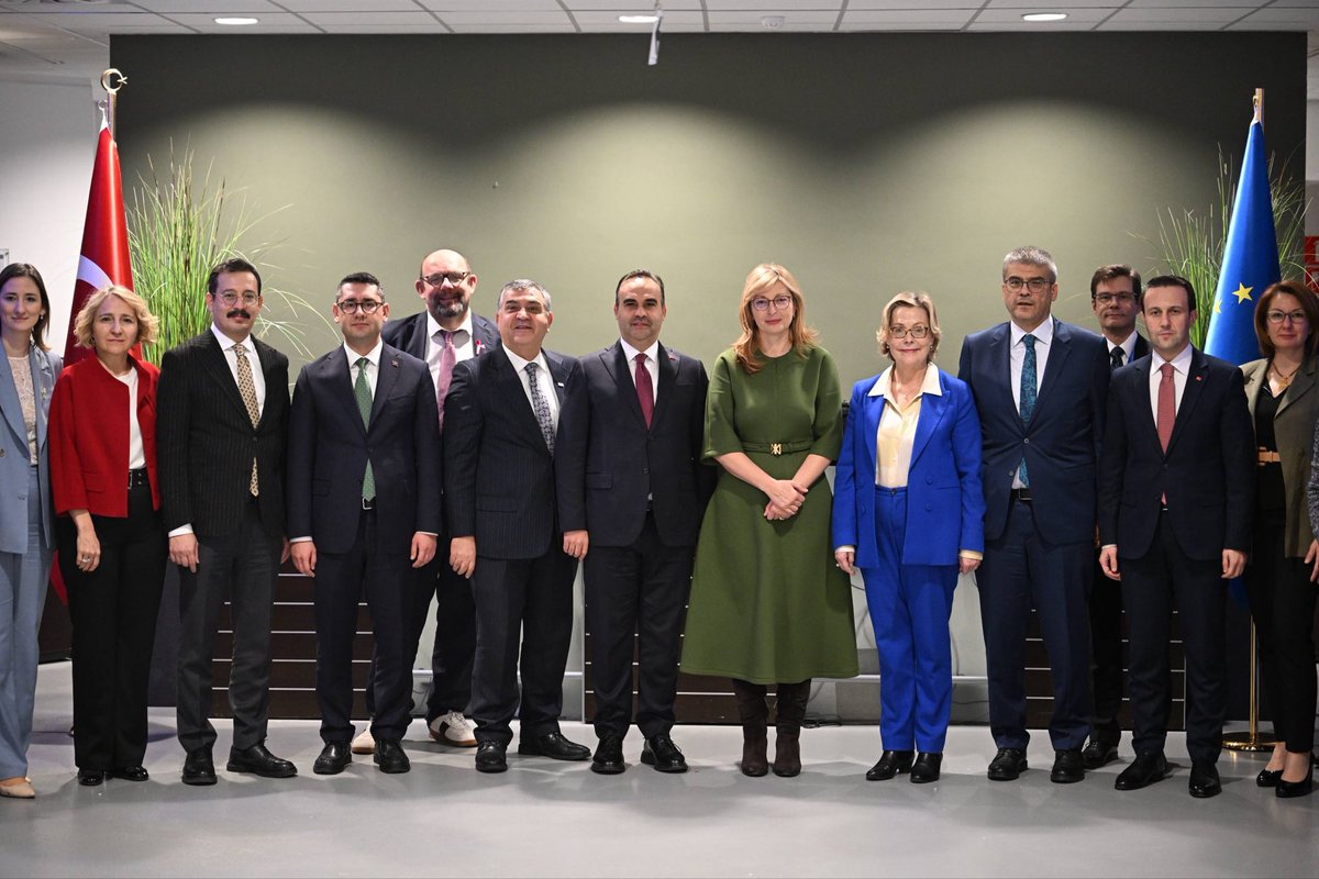 🇹🇷🇪🇺 Türkiye-Avrupa Birliği Bilim, Araştırma, Teknoloji ve Yenilikçilik Yüksek Düzeyli Diyalog Mekanizması 3. toplantısını Brüksel’de gerçekleştirdik. 

Girişimler, Araştırma ve İnovasyondan Sorumlu AB Komiseri Sayın Ekaterina Zaharieva ile başkanlığını yaptığımız toplantıda,