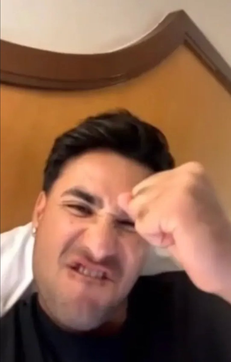 ManishKuma97130's tweet image. Abhishek Sharma on recent candid live with Arshdeep Singh, Rinku Singh, Ravi Bishnoi 📸🫶

#abhisheksharma #arshdeepsingh #rinkusingh #ravibishnoi
#indiancricketteam #instagram