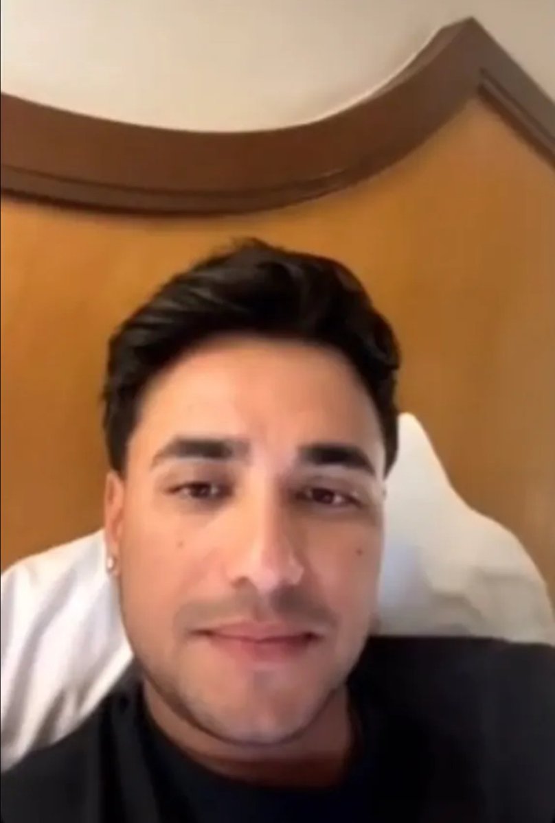 ManishKuma97130's tweet image. Abhishek Sharma on recent candid live with Arshdeep Singh, Rinku Singh, Ravi Bishnoi 📸🫶

#abhisheksharma #arshdeepsingh #rinkusingh #ravibishnoi
#indiancricketteam #instagram