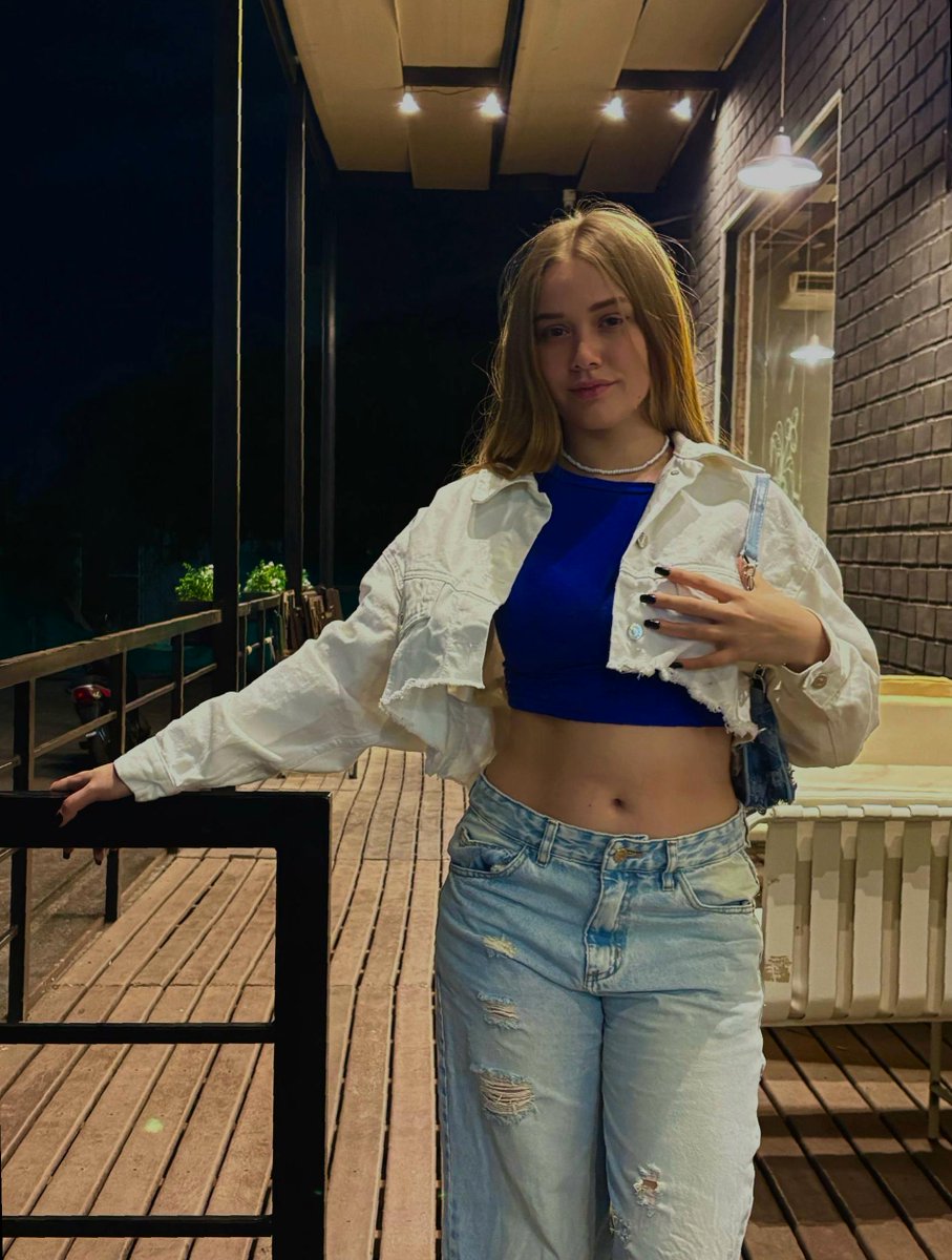 Model_6bce's tweet image. late-night gym sesh before my brain signs out 💤