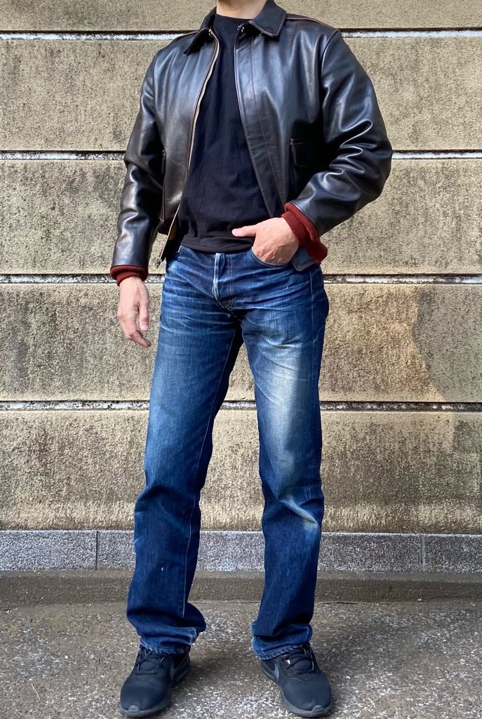 gorillian's tweet image. そういやウェブサイトにすら載ってけないGORILLA（高円寺ゴリラ）のオリジナルデニム

岡山児島の16オンスセルビッヂデニムを使用
オーセンティックなストレートでありながら足長&amp;amp;ヒップアップに見えるようシルエットに徹底的こだわって作ったオリジナルジーンズLot 611

残り在庫もあと5本ほどか🤔