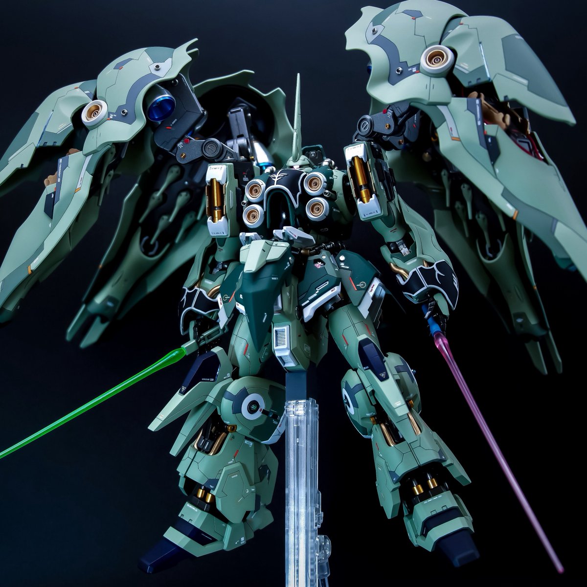 Aona_Maxwell's tweet image. #過去作を擦りまくれ
ちゃんとやり始めて半年くらいの缶スプレー遺作…🙏