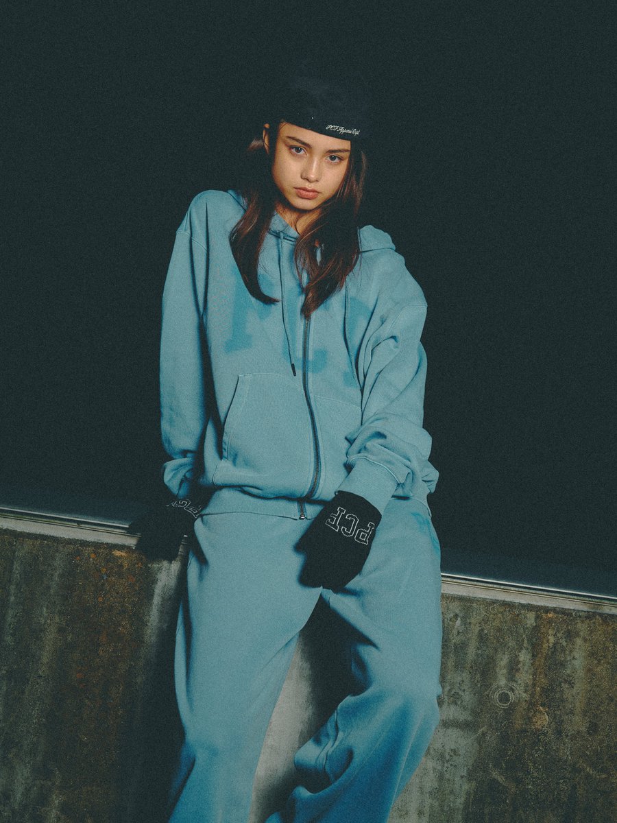 FEATURINGWORKS – IN AEON Mall Osaka Dome City 先行販売アイテム