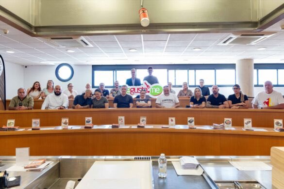 #Rutas 
🟢 Adeje reconoce a Saikou con la Tapa de Oro Degusta.me 2025 
ℹ️ gastronomia7islas.com/adeje-reconoce…
#Gastronomia7islas