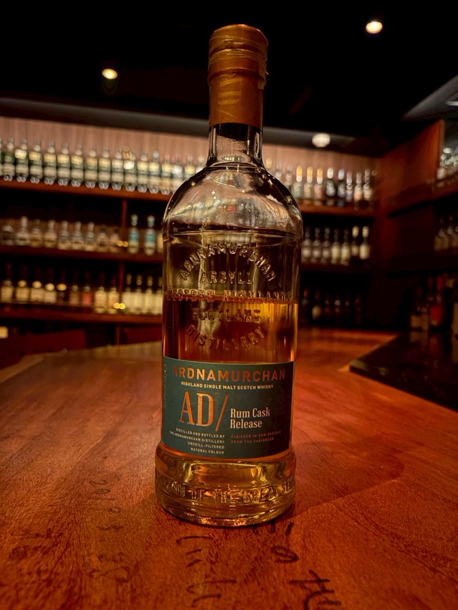 SipBar's tweet image. アードナムルッカン ラムカスクリリース

8,334本限定で、ジャマイカ産ラムバーボン樽にてフィニッシュ❗️

カフェオレやバナナなどラムカスクフレーバーの甘みに、優しいピートが感じられる1本✨

#TWLC
#XWC