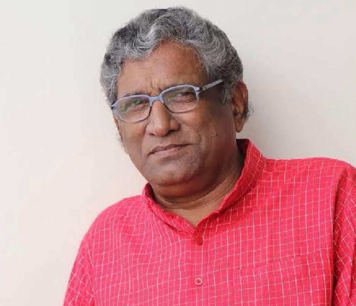 . मिर्झा एक्सप्रेस नावाने कविता व किस्से हा  कार्यक्रम महाराष्ट्रात प्रसिध्द होता. महाराष्ट्रात त्यांचे अनेक चहाते होते.त्यांच्या निधनाने काव्य क्षेत्राचा आणि वर्‍हाडी भाषेचा स्तंभ कोसळला आहे.
कवी डॉ.मिर्झा रफी अहमद बेग यांना भावपूर्ण श्रध्दांजली.