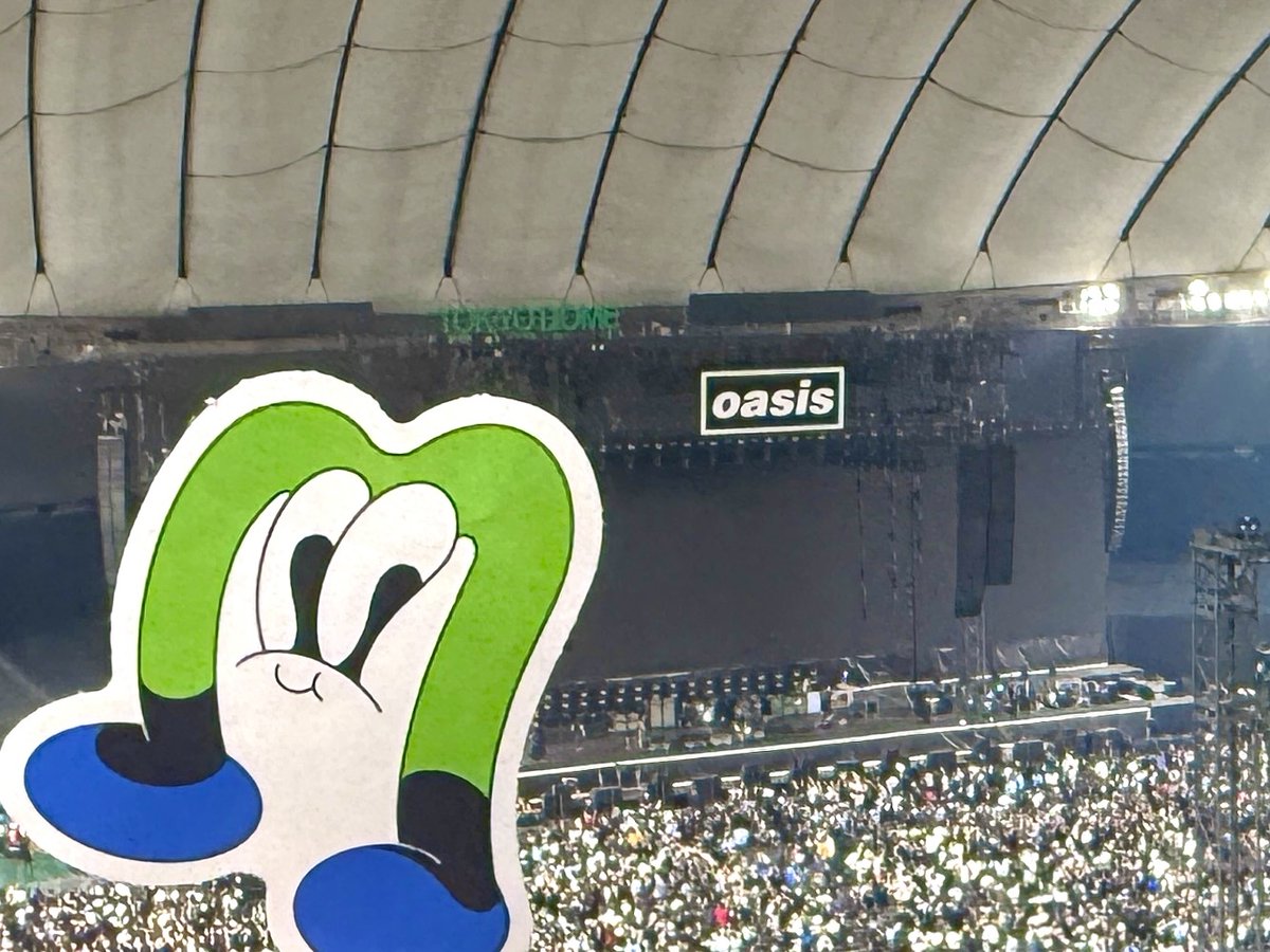 M_bit_Project's tweet image. みんな、こんにちは♫
先月、ぼくは #oasis さんのライブに行ってきたよ🎸

#MbitLive に出演してくれた #アジカン さんがスペシャル・ゲスト出演していたね🎤

全員で合唱したり、肩を組んだり…本当にアツい空間で、やっぱりライブは最高だな～～って思ったよ👀✨

#M_bit_Live #MbitProject…