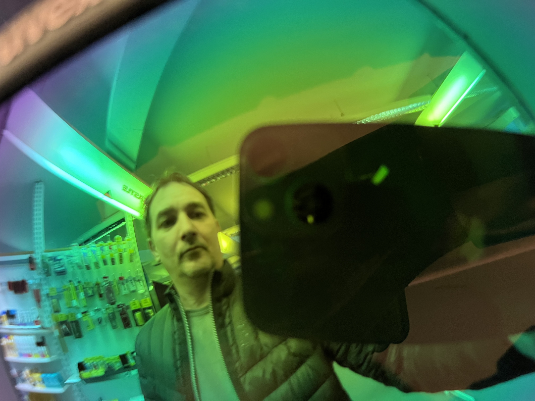 FutureVibes2025's tweet image. GM
#FutureVibes #Crypto #VibesCommunity #CharityProject #Solana #Kryptoeinsteiger #Presale