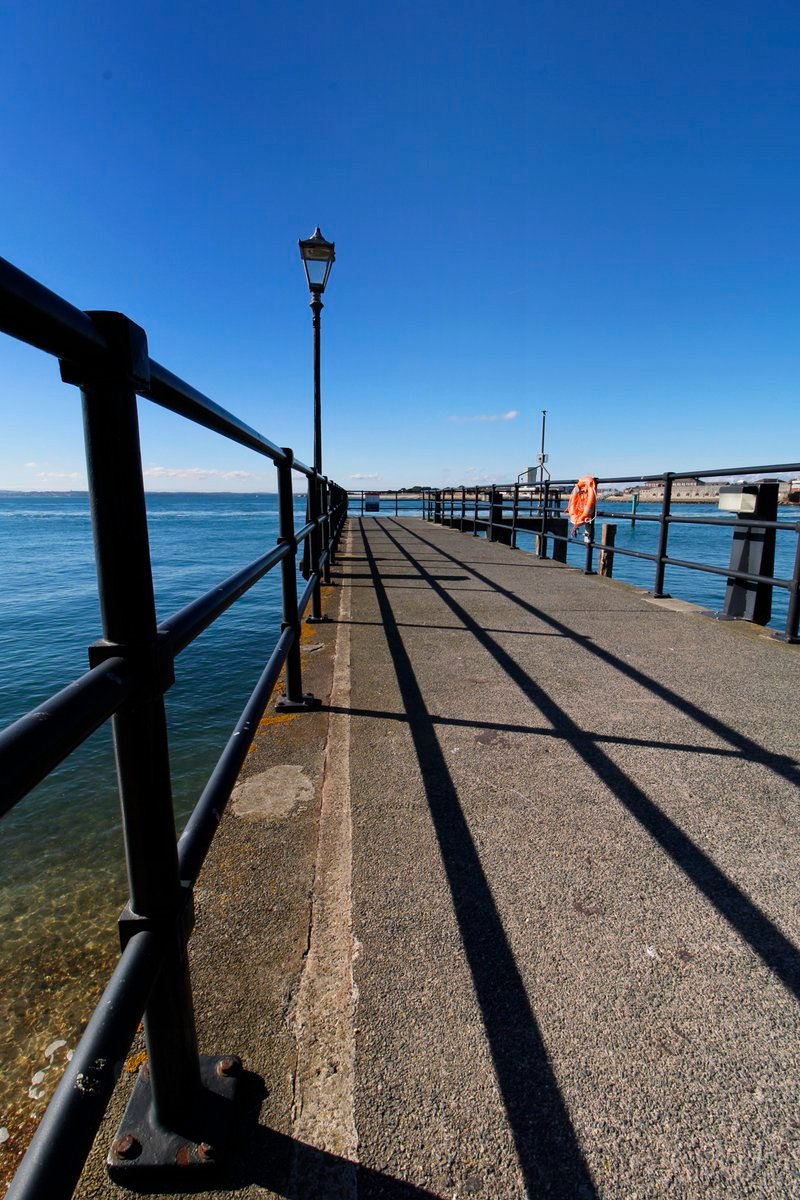 Whatadapperchap's tweet image. Good morning, all. May your black Friday be blue.

📷 Old Portsmouth
🗓️ October, 2025
