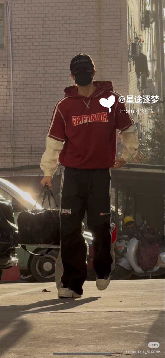 miiniieeeeeee's tweet image. แฮรี่แพทริคจากกริฟฟินดอร์ เดินทางมาถึงราชวงศ์หมิงแล้ว 5555
@patrick_pppat  #แพทริค #PatrickFinkler #Patrick尹浩宇