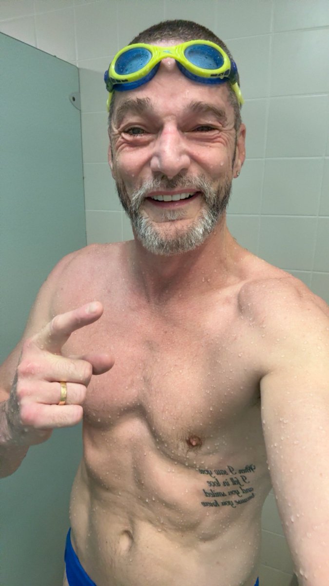 fredsirieix1's tweet image. Super fast Friday 🏊 38 mins - 2000m
Tough to start with. My head was all over the place. Not focused. Thinking of work. Then I stopped it and just pushed my body as if my life depended on it. Have a good day x