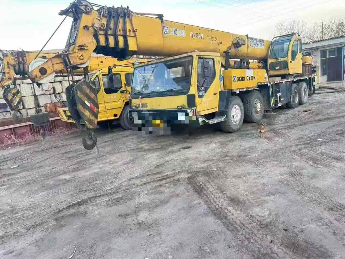 dindang1938116's tweet image. 2006 year XCMG 65Ton Truck Crane for Sale: Type QY65K，42meters mainboom , 15 meters jib , new paint , good working condition, price $25000.
More info:en.dindang168.com/g/102185
#cranemachine #truckcrane #XCMG #42m #65ton #2006
