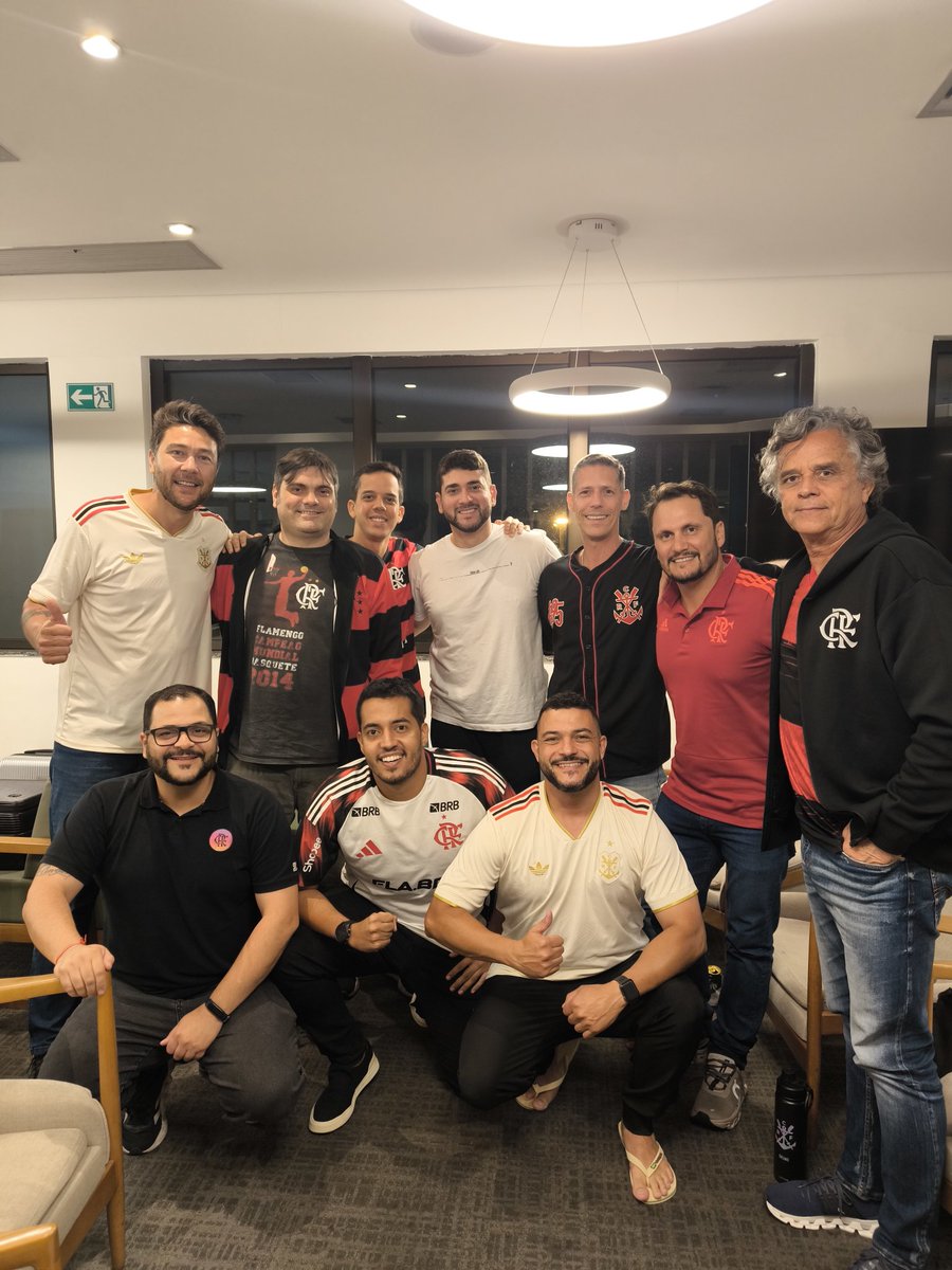 Quis São Judas Tadeu que o destino me conduzisse a Lima, mais uma vez.

Sei que ninguém morre nos devendo, mas dessa vez foi o nascimento do pequeno Hugo que me proporcionou essa chance. 

Seremos Tetra! Porque muito antes da vingança, vem a esperança.

🏆🏆🏆🏆

<a href="/fla_saochico/">Embaixada Fla São Chico Fundada 26/04/09</a>