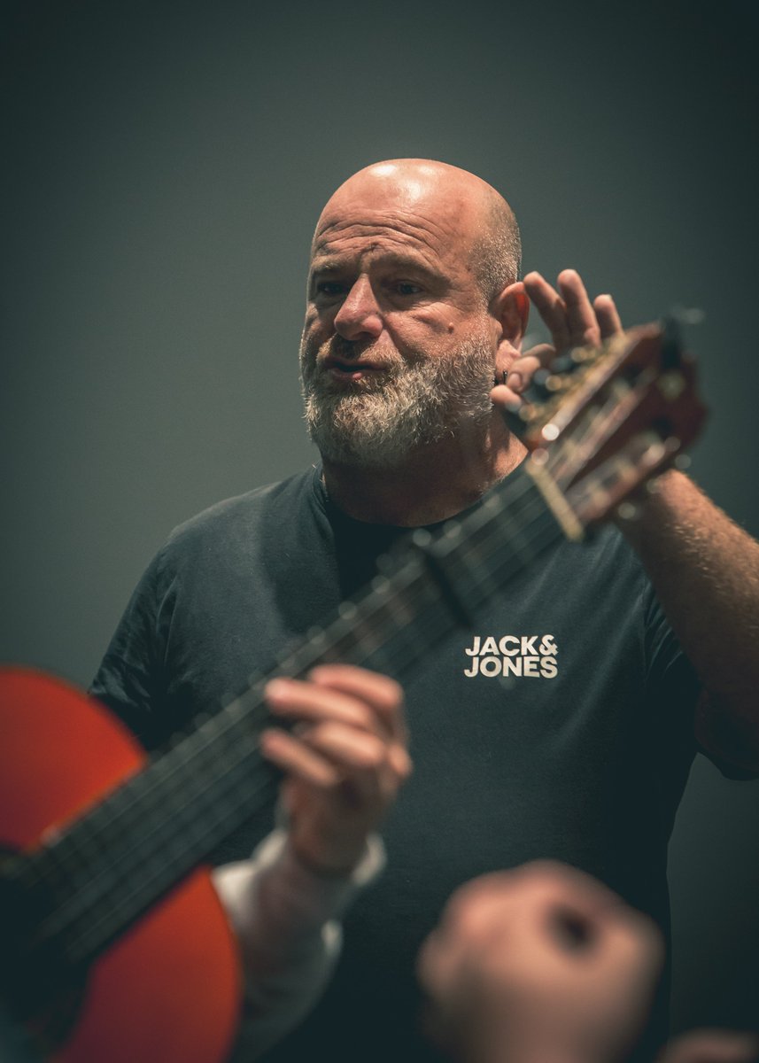 ComparsaGuti's tweet image. Los ensayos de Noviembre van dando forma sin prisa pero sin pausa al "Asesino de Comparsistas" trabajo, humildad, ilusión con la meta puesta en querer agradar a la afición en el bendito mes de Febrero, gracias a Julio Hermana por las fotos, seguimos por y para Málaga.