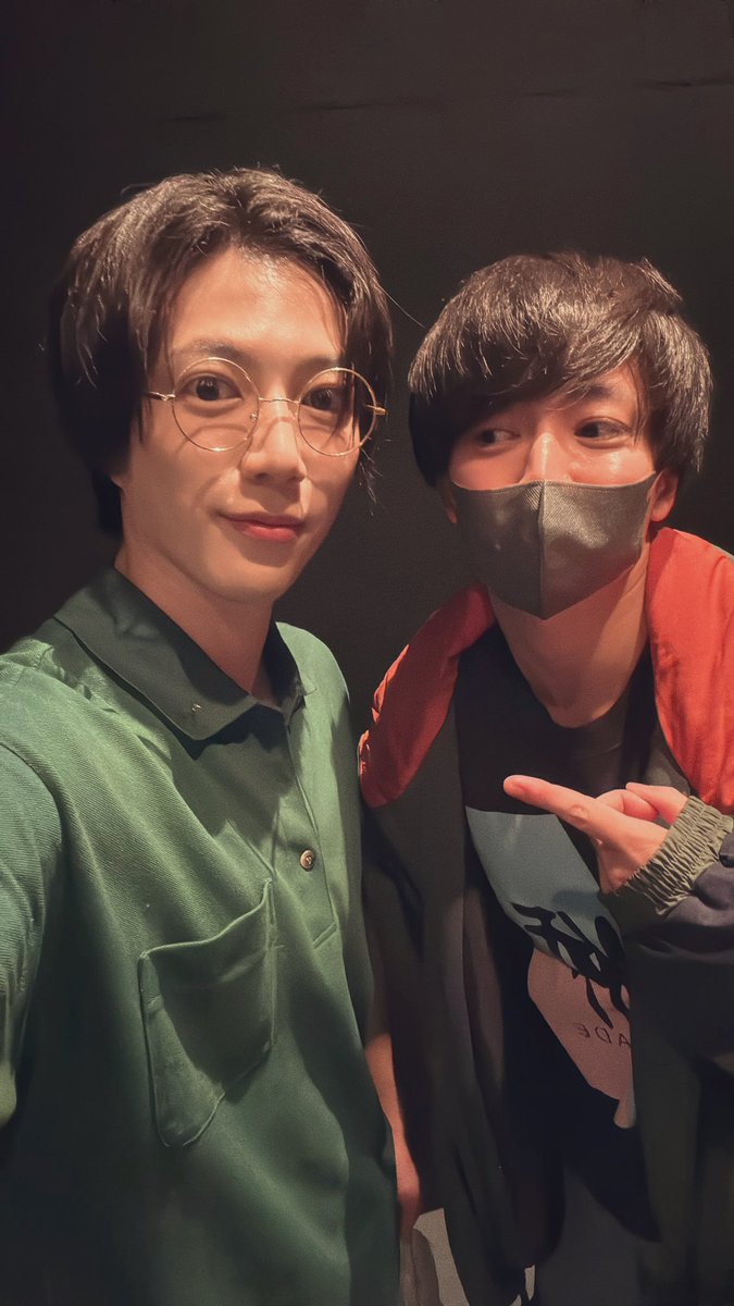 yu_kiwasa0419's tweet photo. 昨日は中野MOMOにて
劇団ウルトラマンション
ワタシハアナタヲワスレナイ
観劇してきました…！
劇団公演らしくあんりょうさんはじめウルマンメンバーが迎えてくれてロビーから南の国のごとく温かくて！
瀬野尾監督演出とのことで新鮮な部分もたくさんあって楽しませていただきました！

#舞台ワタワス https://t.co/2nGR1noVqj