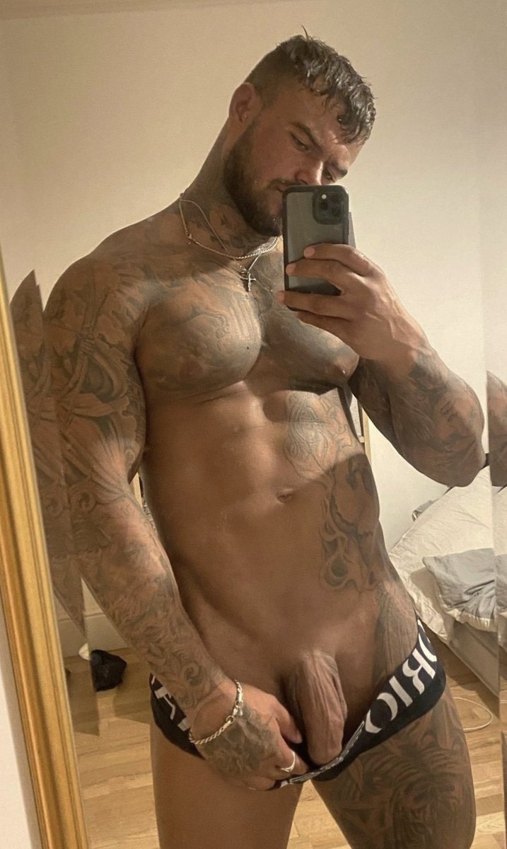 blackhound69's tweet photo. HOT MEN AROUND THE WORLD🔥🔥

Sexy Hot Men # 803 https://t.co/3H84Q3NiSK