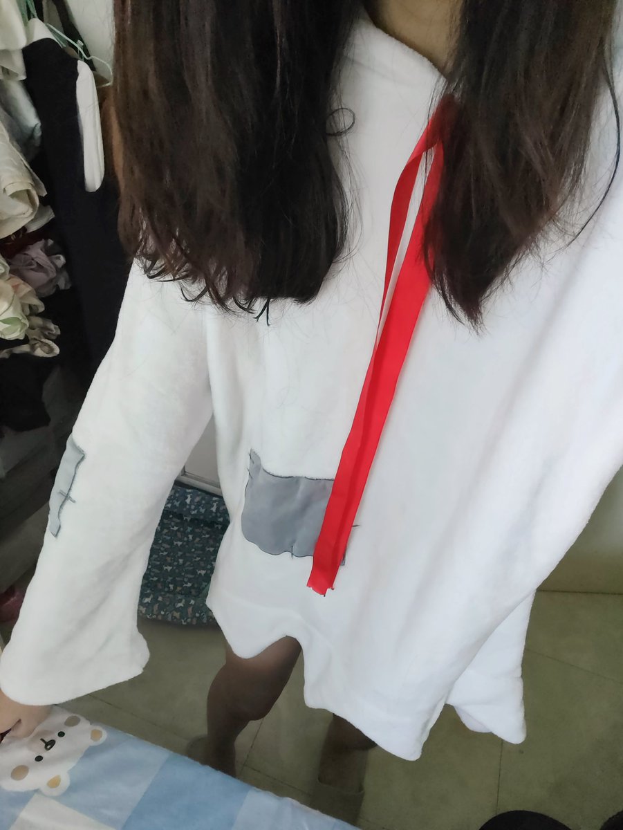fang04685's tweet photo. 在家飘来飘去的小幽灵~ https://t.co/HGl05ZRbbU
