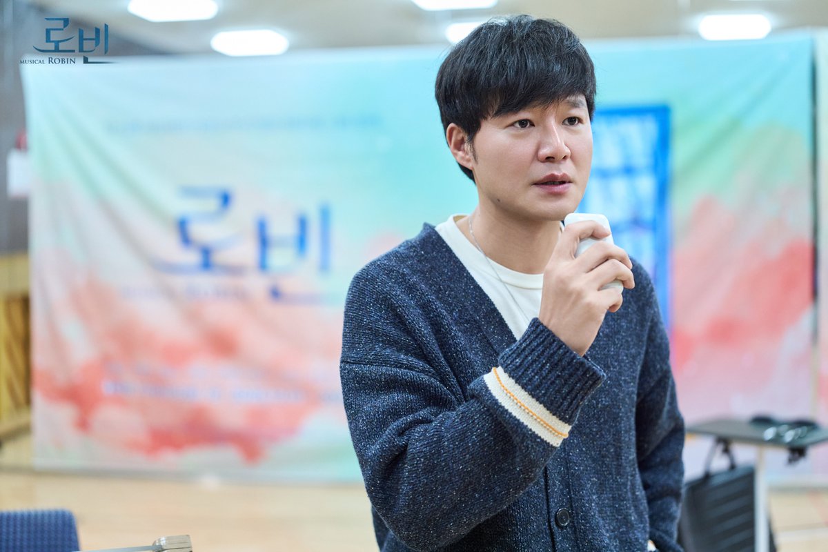 showplay's tweet image. #뮤지컬 #로빈
🄼🅄🅂🄸🄲🄰🄻 🅁🄾🄱🄸🄽🚀

레온의 일기

로빈 가족의 따뜻하고 열정이 느껴지는 현장!
레온이 단독 취재 해보았습니다📸

지구로의 귀환까지 앞으로 3일!

극장에서 만나요👨‍🚀♥️

-
25.12.01 - 26.03.01
대학로 TOM(티오엠) 1관