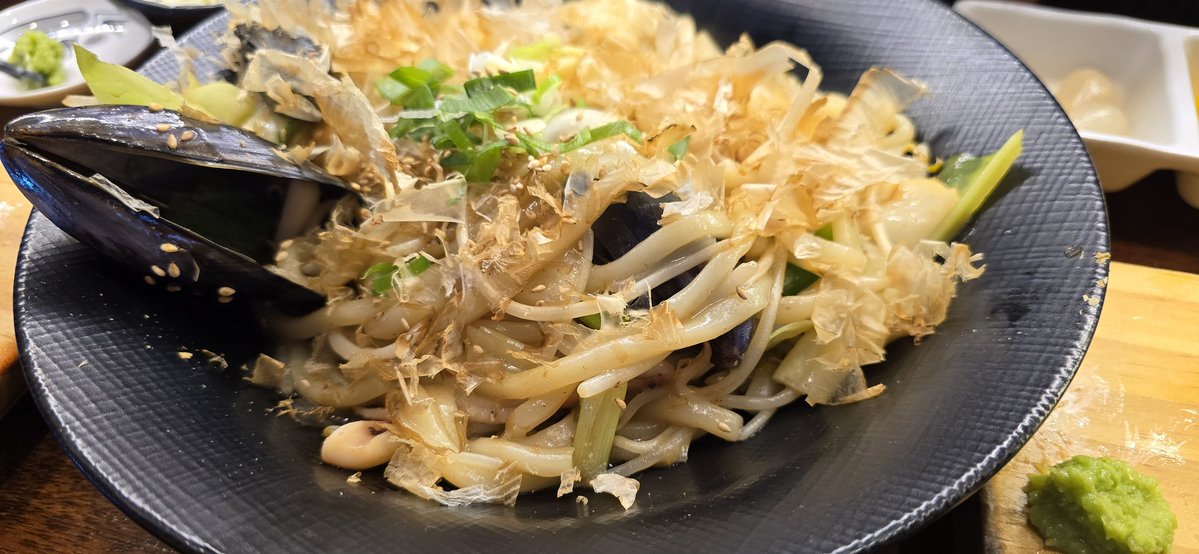 mjs21c's tweet image. 오늘 점심은 초밥