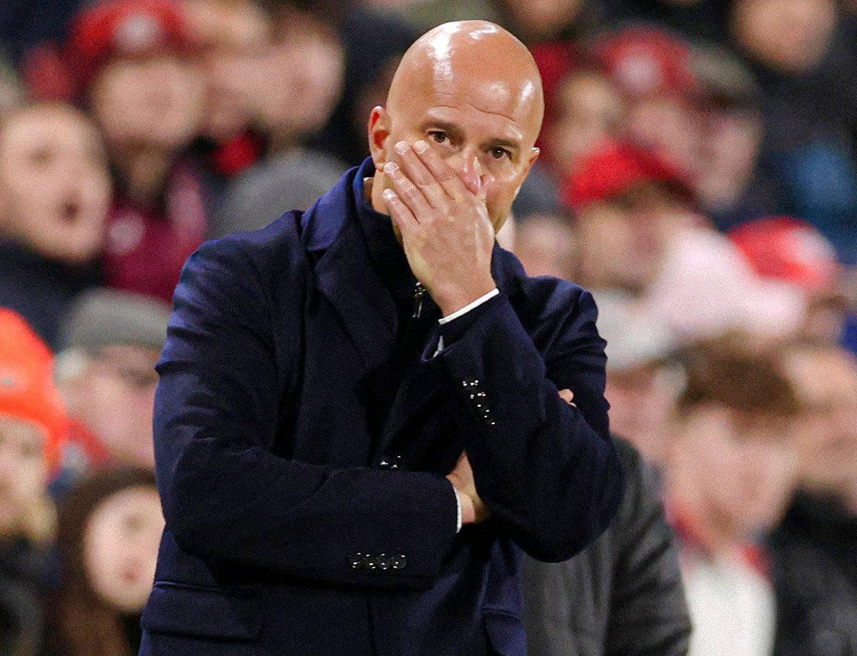 FabrizioRomano's tweet image. 🚨 Arne Slot: “It&apos;s not easy to say what I can do different. If you win, lose or draw you reflect on decisions you do in the week”.

“We try to find the answer we need to win a game. In the end it&apos;s about doing what this club is about - keep fighting, we have to fight together”.