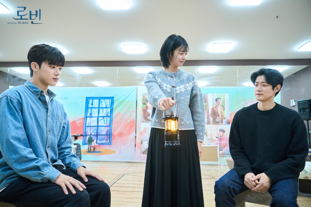 showplay's tweet image. #뮤지컬 #로빈
🄼🅄🅂🄸🄲🄰🄻 🅁🄾🄱🄸🄽🚀

레온의 일기

로빈 가족의 따뜻하고 열정이 느껴지는 현장!
레온이 단독 취재 해보았습니다📸

지구로의 귀환까지 앞으로 3일!

극장에서 만나요👨‍🚀♥️

-
25.12.01 - 26.03.01
대학로 TOM(티오엠) 1관