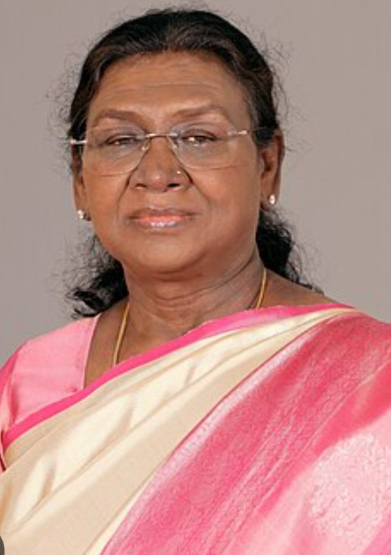 IgnorantlyHappy's tweet image. ଆଚରଣ ଓ ଉଚ୍ଚାରଣ ରେ ସଂଯମତା ରହୁ।

ଓଡ଼ିଶା ଗସ୍ତରେ ଆସିଥିବା ଆମ ରାଷ୍ଟ୍ରପତିଙ୍କ ଏକ ସୁନ୍ଦର ଉପଦେଶ 
@rashtrapatibhvn @CMO_Odisha