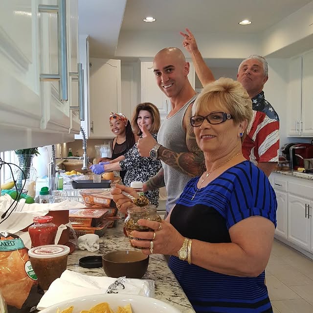 Chilling with the fam—football on RedZone, <a href="/FCWRP/">FCW</a> events rolling on the TV. Everyone’s locked in, checking the buildup to #FCW44 and the events happening in Japan in a few weeks. Jusy missing my lil bro and a few others but outside of that, today’s a great day.