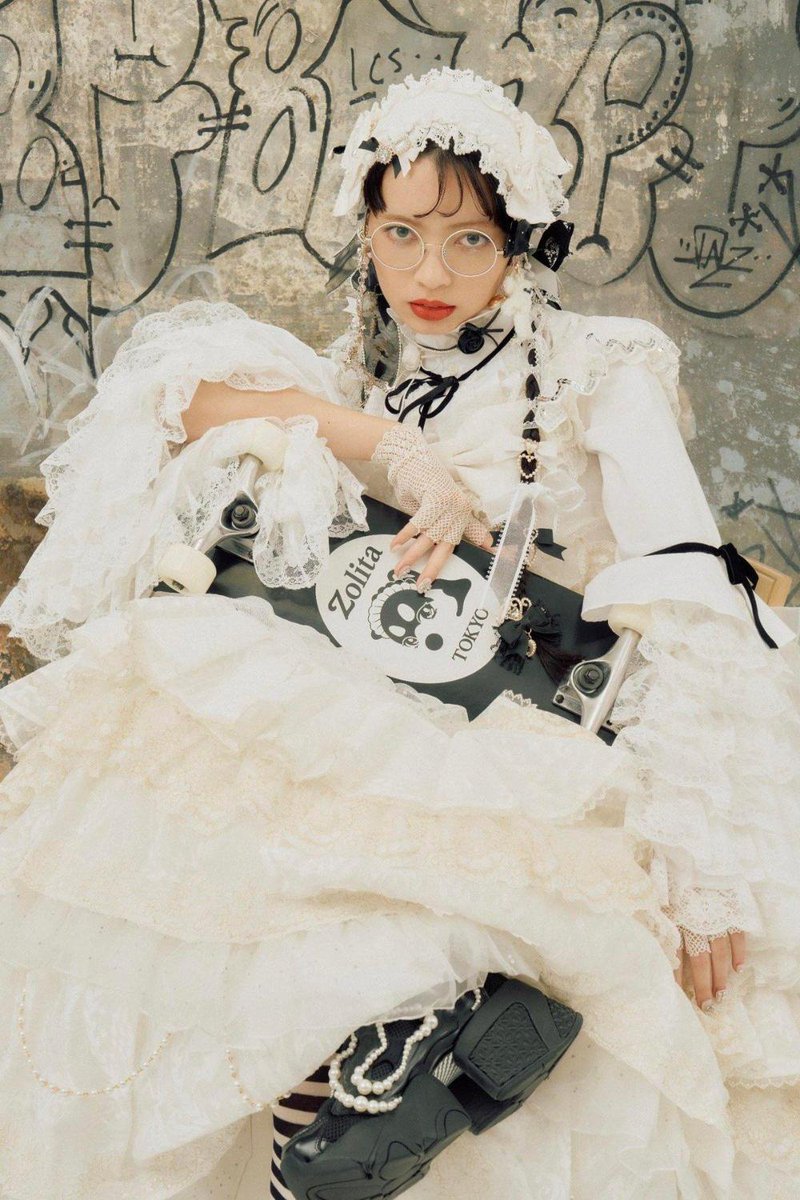 【新着】ゾフがロリータアイウェア専門店「ゾリータ トウキョウ」を原宿竹下通りにオープン。チャームを組み合わせてオリジナルアイウェアの作成も。 fashionsnap.com/article/2025-1…