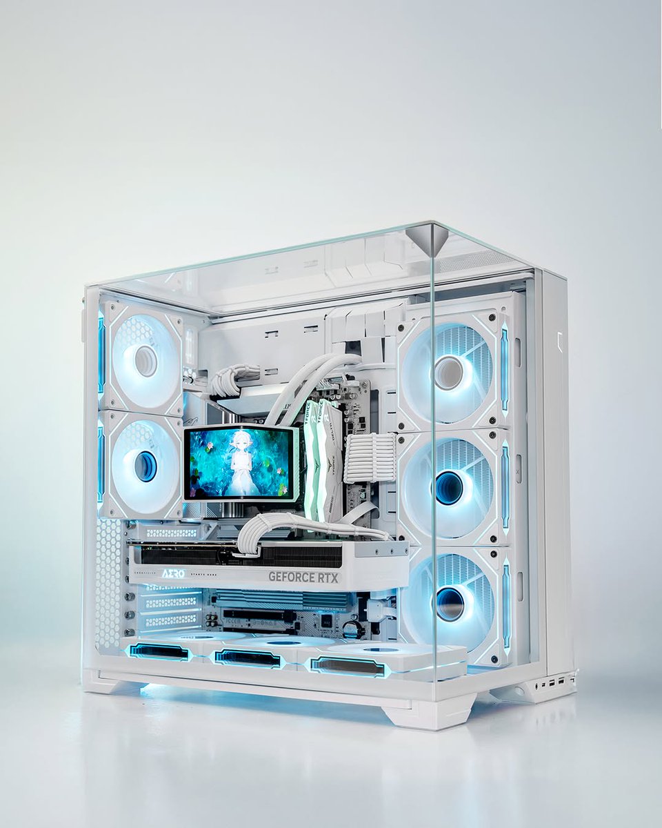 T-FORCE DELTA RGB DDR5 WHITE が、白一色の清潔感あふれるビルドを