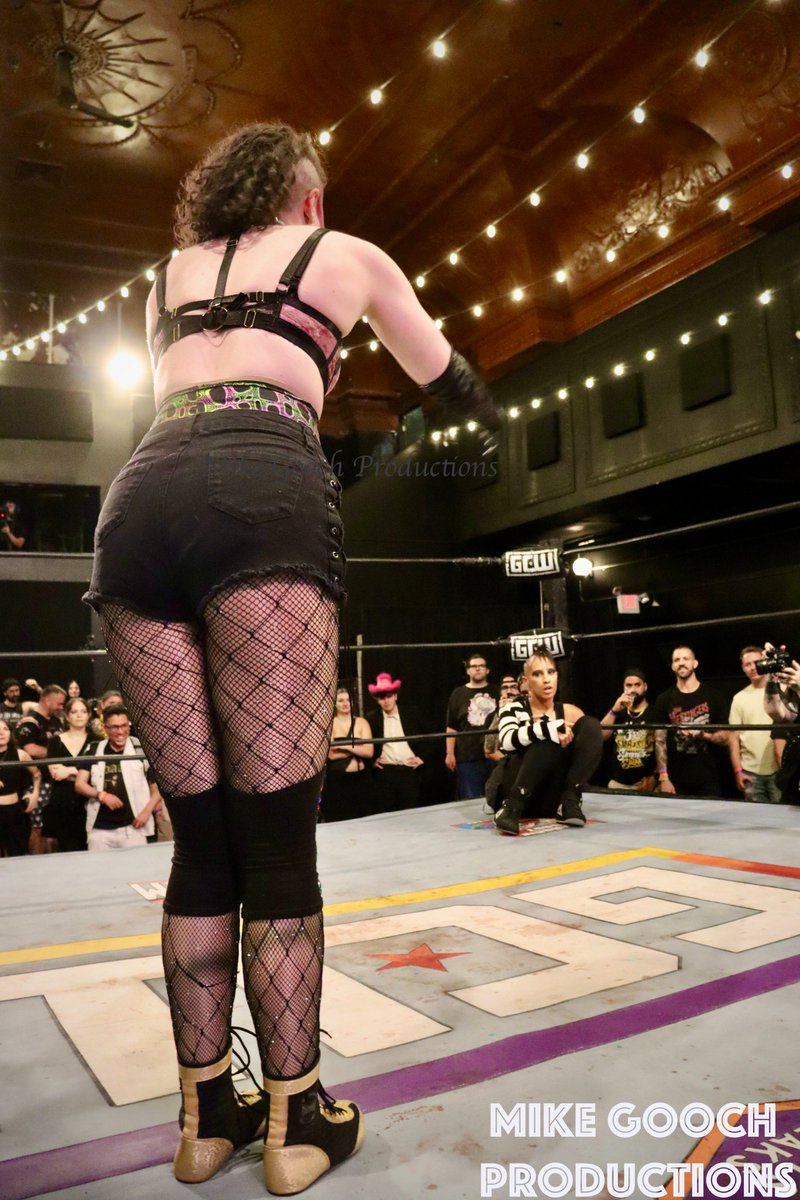 MikeGooch_Pics's tweet photo. Let Me Help by #MikeGoochProductions 

#FollowThisPhotoGuy #wrestling #WWE #indyWrestling #SHARETHISPOST #GCW #GCWWrestling #GCWEmo #EmoFight #NewJersey #WilliamsCenter #SmackDown #WWERaw #WWEID #WWENXT #emo #TNAiMPACT #AEW #HappyThanksgiving

@nixi_pw @Janai_Kai @GCWrestling_ https://t.co/ssUMYcXkqx