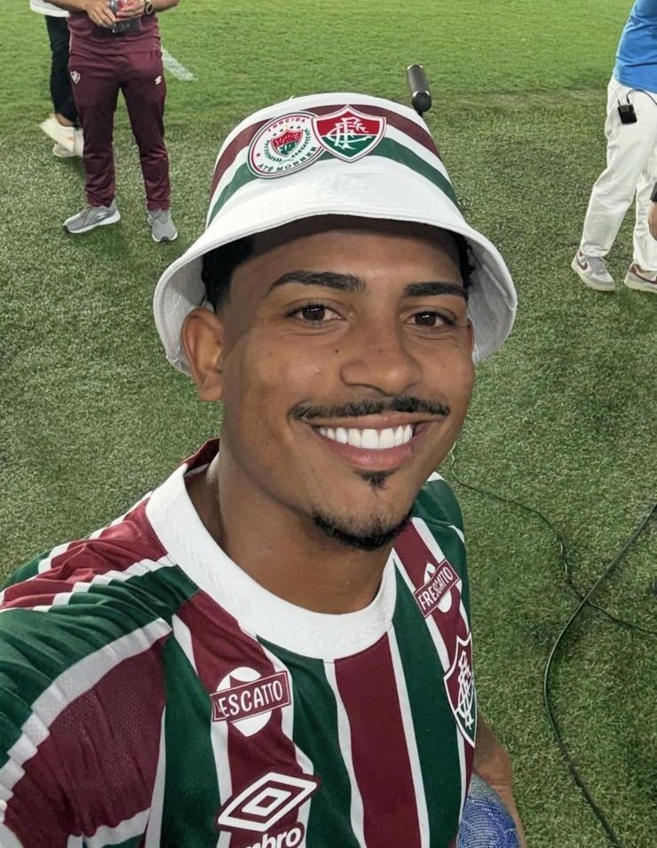 youngfluoficial's tweet photo. CLASSIFICADOS PARA A LIBERTADORES! 🇭🇺

O menino rei é YOUNG FLU! 🤜🏻🤛🏻 https://t.co/CmSgON2YIr