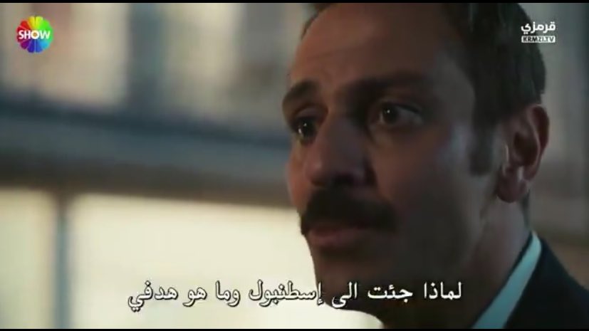 كانت بتترك اهلها عشانه وهو بيتخلى عن انتقامه عشانها وبالنهايه فرقتهم مكالمه😔 ياليت جوالك انكسر وقتها يايحيى 
والي يقهر انه حتى مو قادر يبرر لها سبب كلامه هنا ويفهمها 
#yahder #Velihat