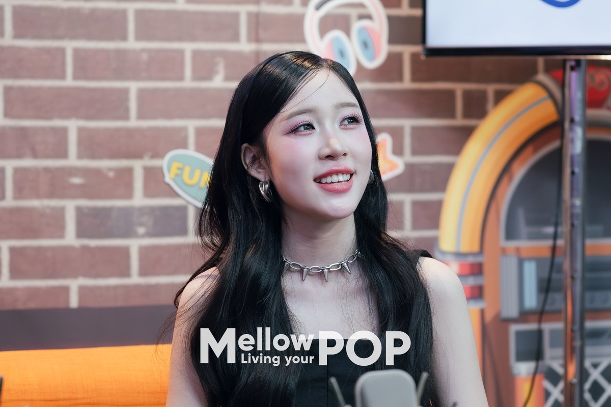 MellowPOP_TH's tweet image. ✨ Mellow POP เก็บตกภาพบรรยากาศไลฟ์ของ “QQ” กับเพลง “LEVEL”
.
#MellowPOP
#QQIngan #LEVEL