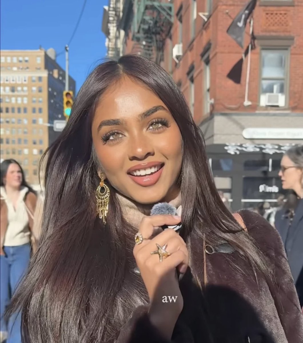 sialaterrrr's tweet image. looking like this is so insane to me