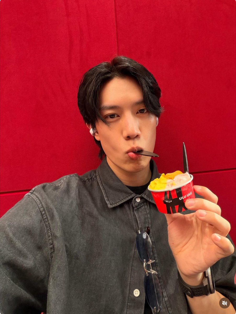 Pin_Littleb2uty's tweet image. กินไอติมยังไงให้น่ารักขนาดนี้