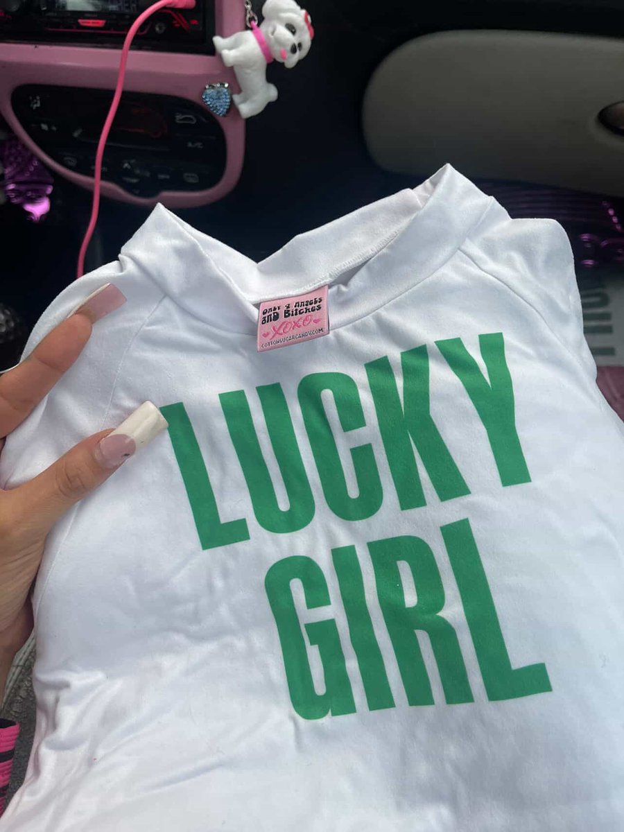 dannieldav's tweet image. and they say &quot;she&apos;s so lucky, she&apos;s a star&quot;🍀⭐️ 
mansiondollhouse.com 🔜