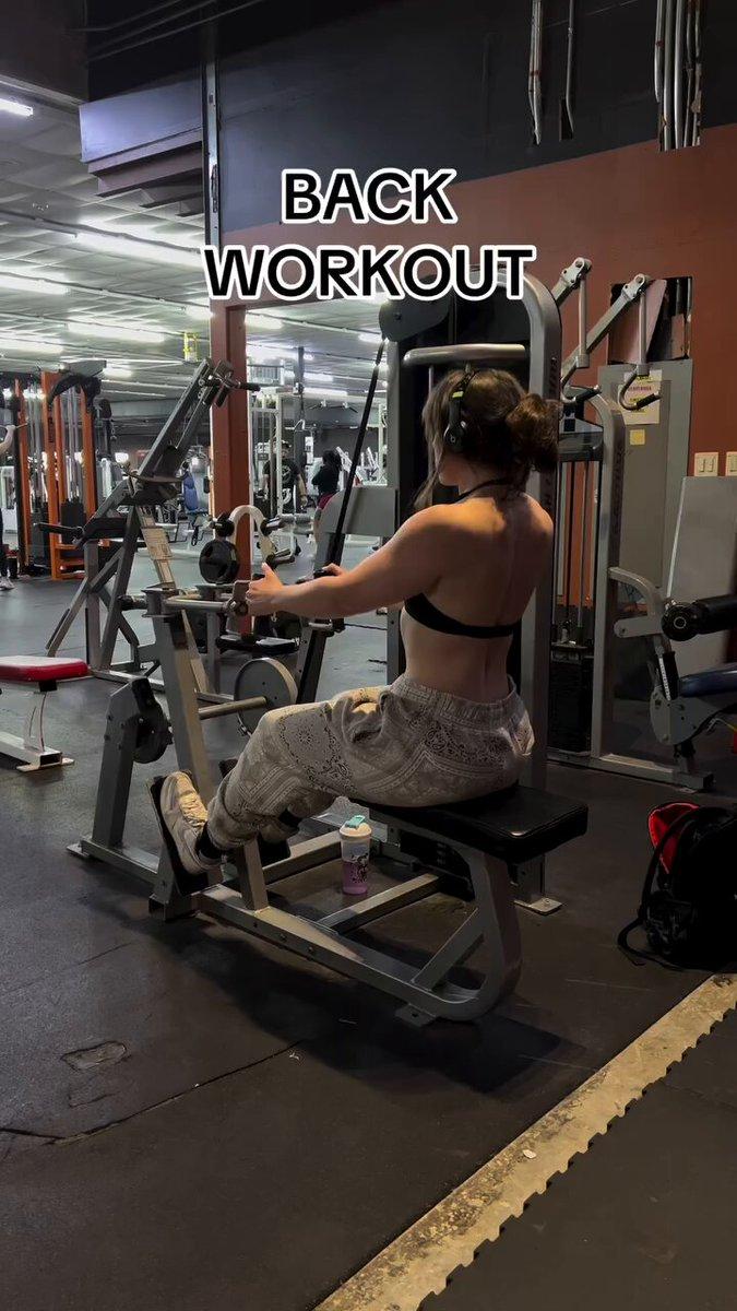 samvrithaakhil's tweet image. back workout :D

sets/reps i did
CLOSE GRIP LPD 3x8-10
TBAR ROWS 4x8
STRAIGHT ARM LPD 4x15
SEATED ROWS 3x10

#workout #backworkout #workoutroutine #fitness #lifting #gym #fitnessmotivation #gymmotivation #fitnessjourney #strongwomen #muscle
