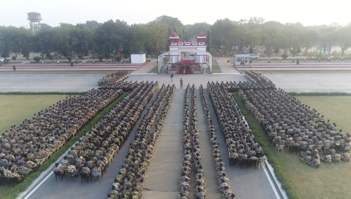 CISFHQrs's tweet image. DG CISF Visits RTC Bhilai

Shri Praveer Ranjan, DG/CISF, visited RTC Bhilai on 27.11.2025. During his visit, he reviewed training preparedness, paid homage at the Martyrs’ Memorial and inspected key training facilities.

Addressing the 1,815-strong gathering of staff and…