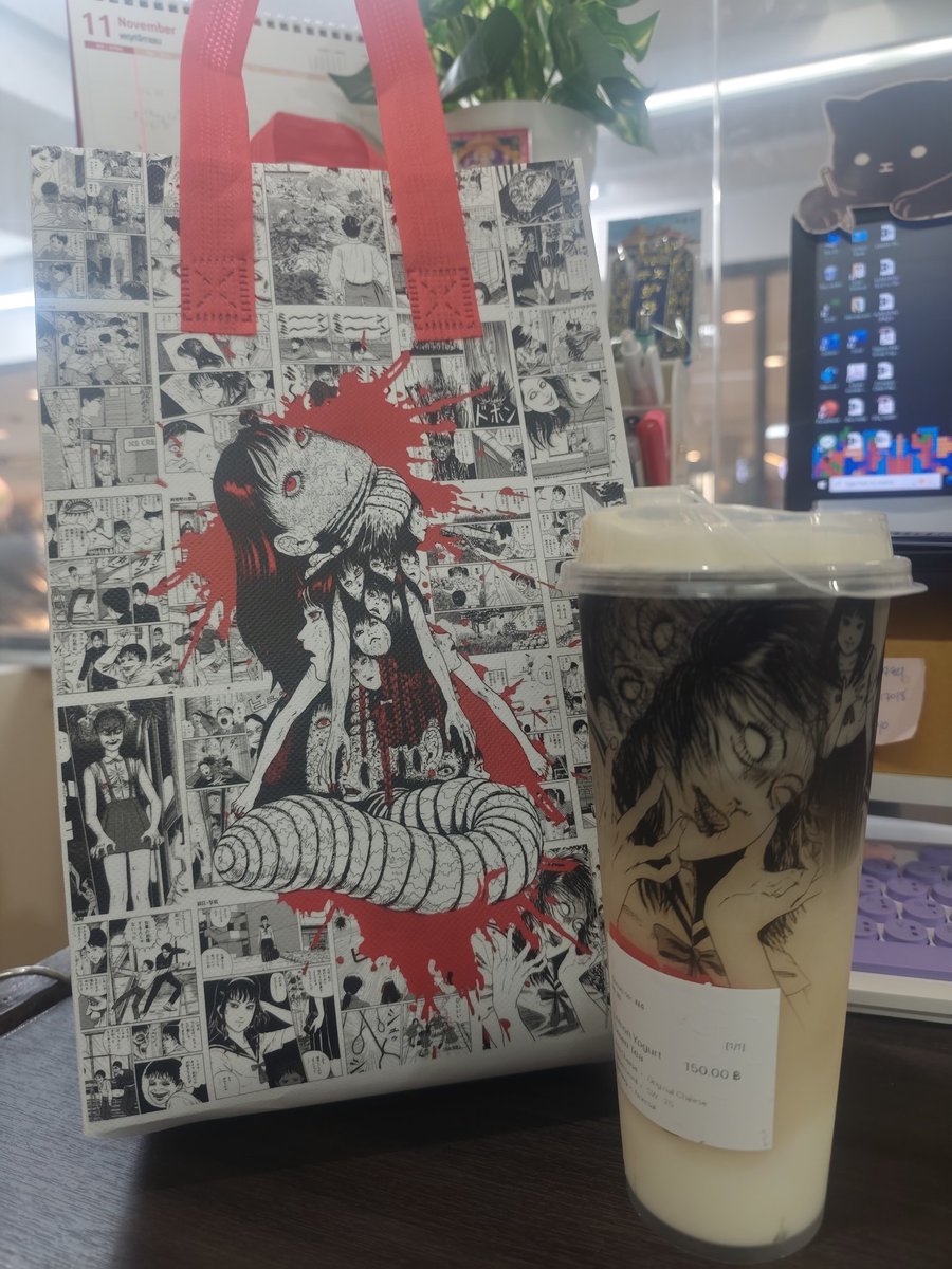 ChitzurU's tweet image. เพิ่งรู้ว่ามี วิ่งไปซื้อทันทีเลย ดีนะเห็นโพสท์​นี้ก่อนหมดโปร😂