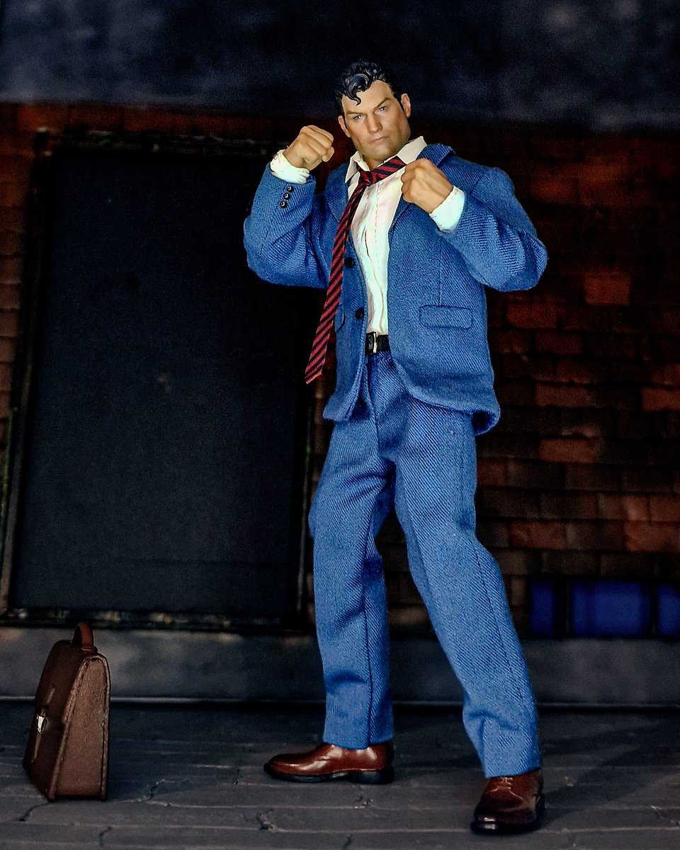 NoSoloFigs's tweet photo. Out of business
#ClarkKent #Superman #actionfigurephotography #ToyCollector #mufftoys #protectorofmetropolis #protector https://t.co/dLiSUS6bvL