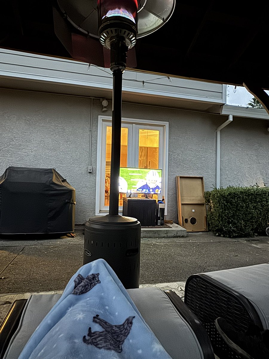 Elizabeth Castillo R 💙💛💙💛 tweet media